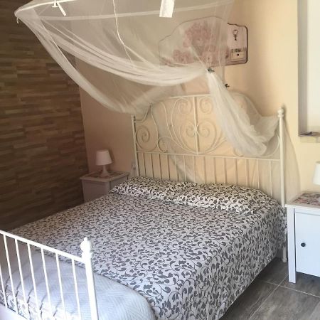 B&B Da Manu Monserrato Buitenkant foto